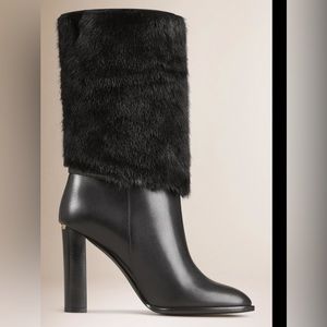 Luxurious Burberry Black Mink and Leather Boot - Elegance and Comfort